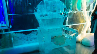 Fauteuil de glace au Ice Pub, Prague, République tchèque