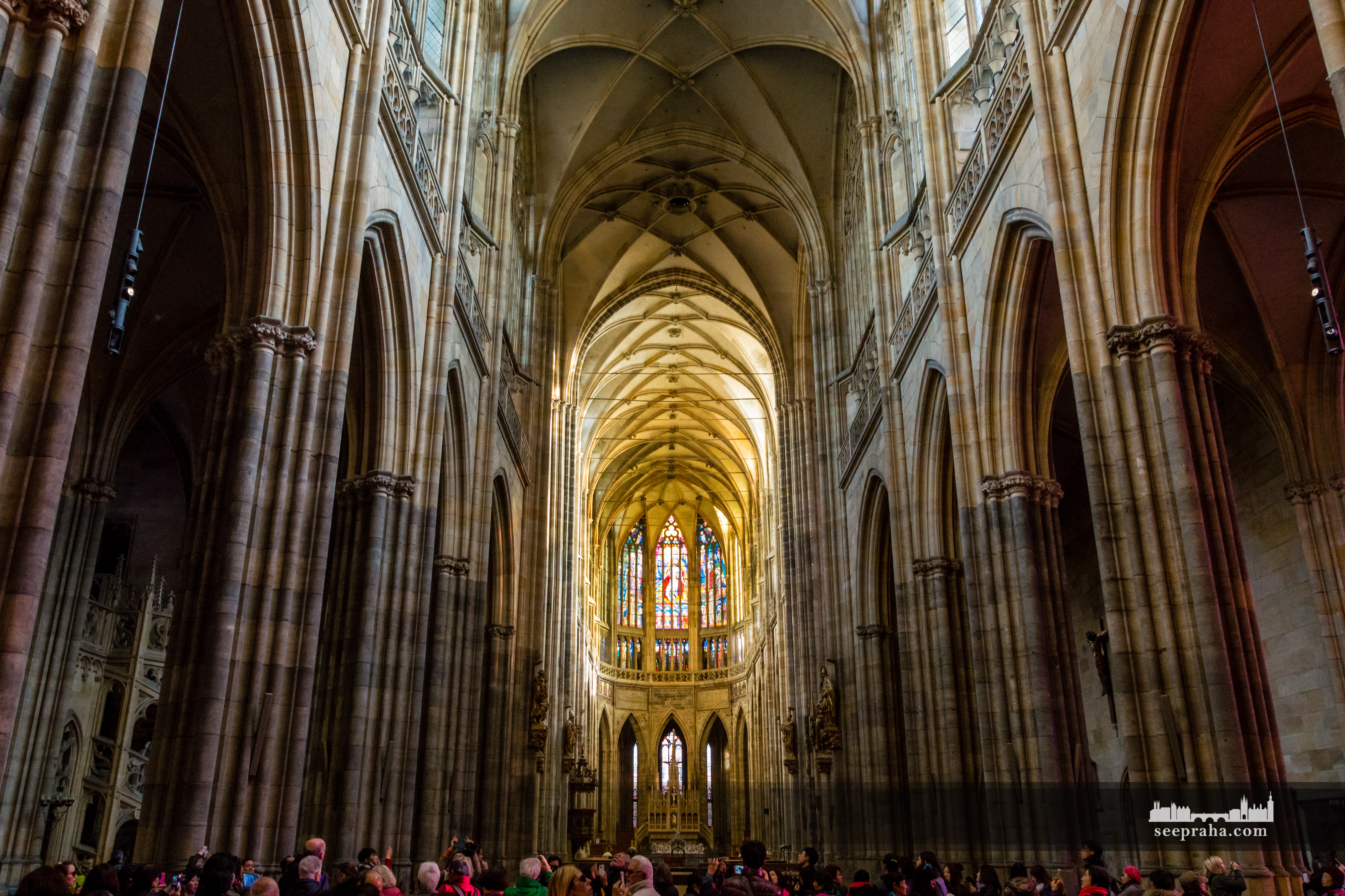 Wnętrze katedry św. Wita, Praga, Czechy