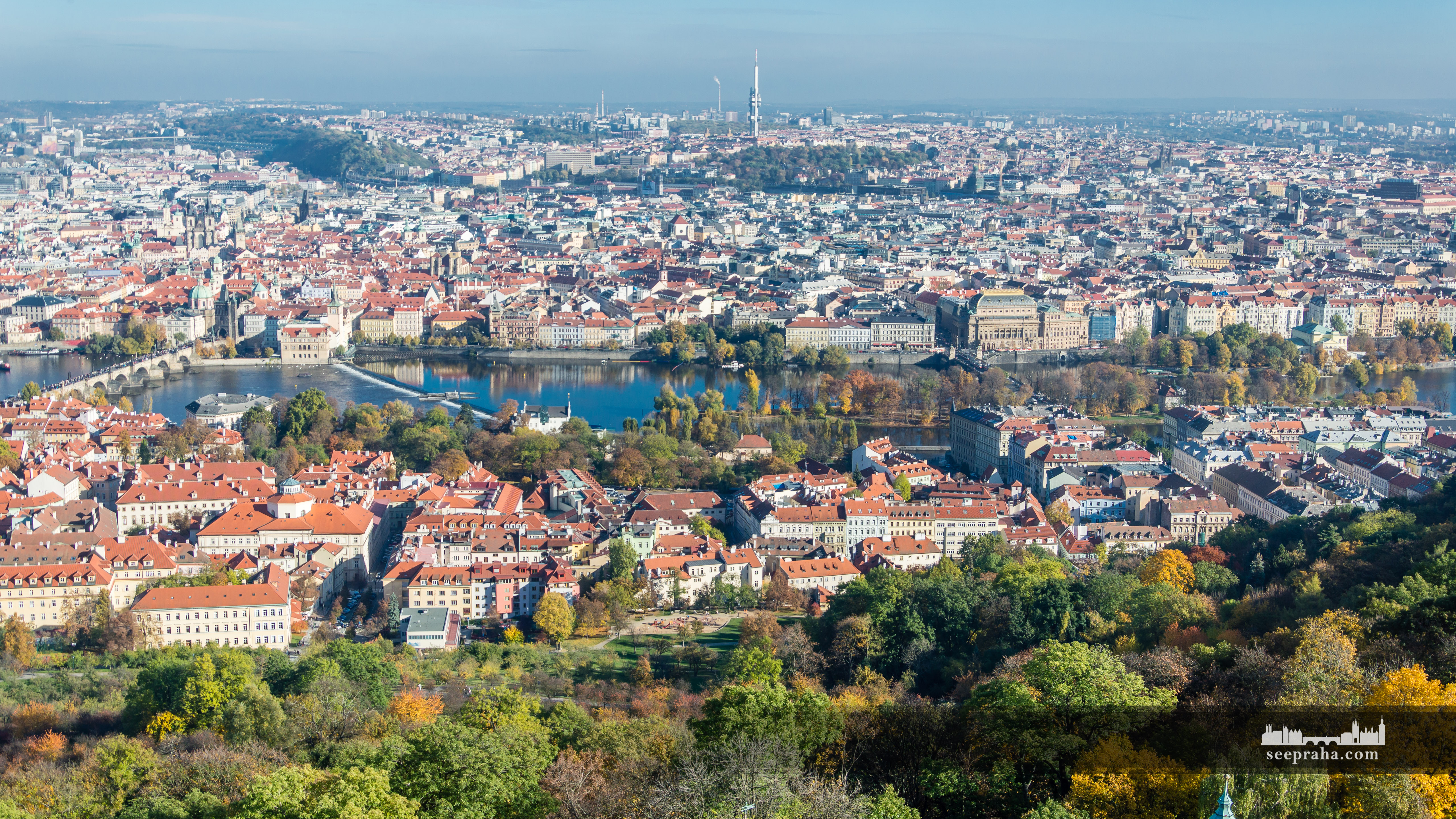 Vue sur la ville depuis la tour panoramique de Petřín, Prague, République tchèque