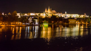 Výhled na Pražský hrad v noci, Praha, Česko
